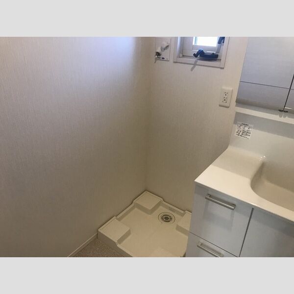 コモレビ大蔵　H102号室 洗濯機置場