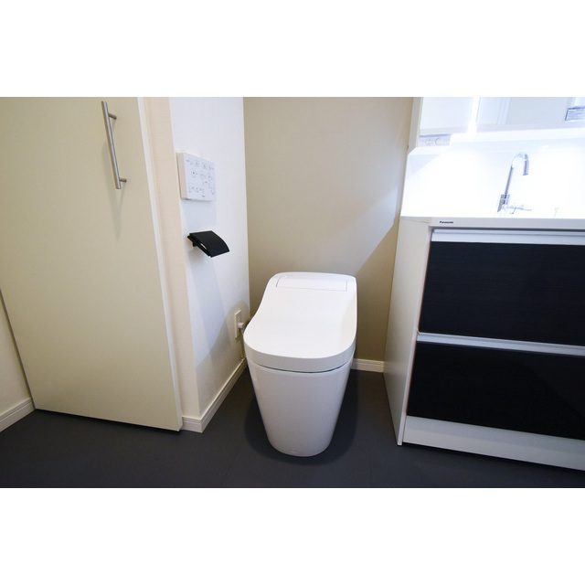 オーパスホームズ三田0703号室 内観