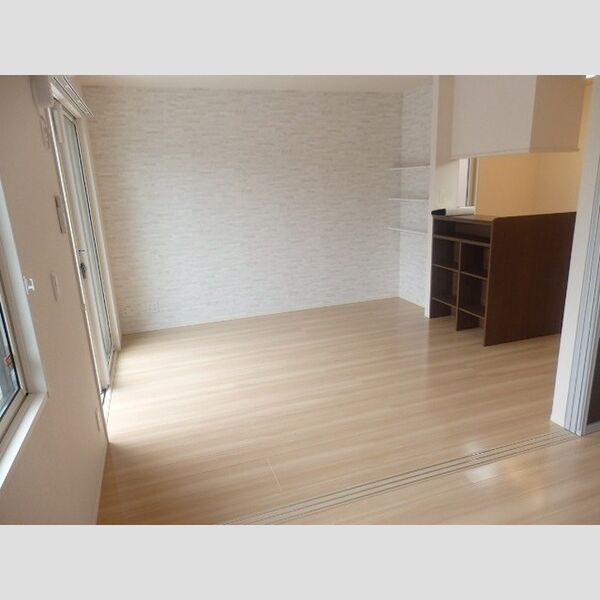 フォンターナ リビング