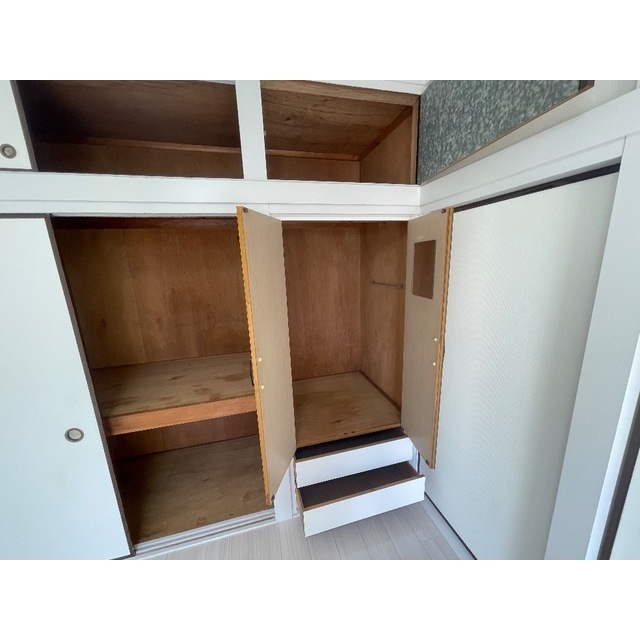 キャロットハウス岸町202号室 内観