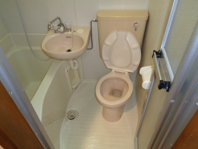 ビューパレス新柏Ｂ棟(E-097)1階 バス