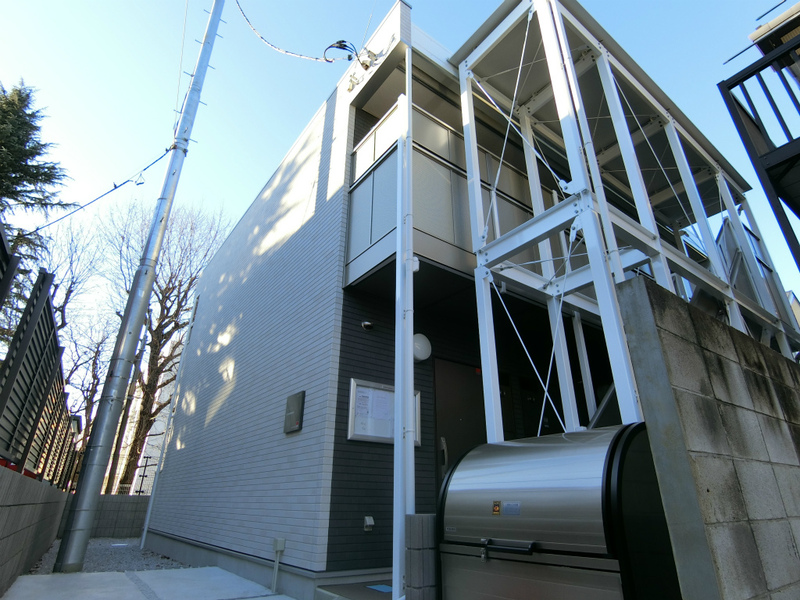 リブリ・ルアージュ学園東2階 エントランス