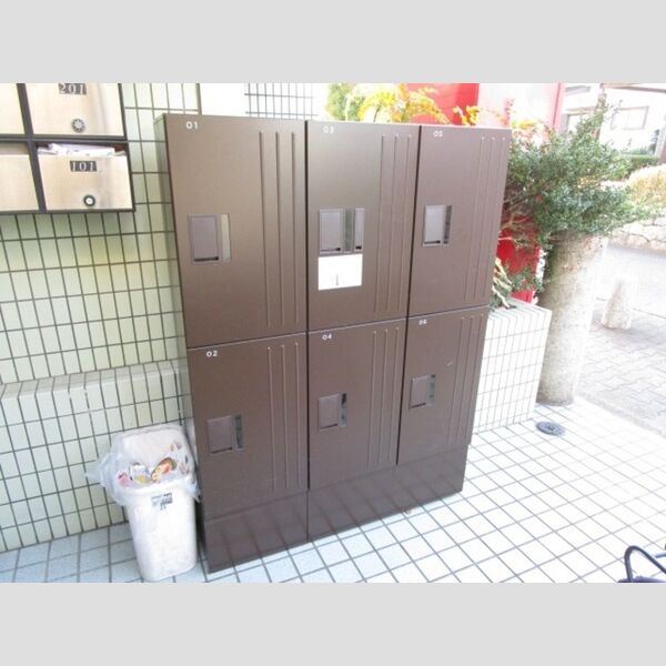 サンブライト18 宅配ボックス