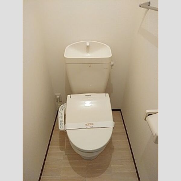 セレーノ西船202号室 トイレ