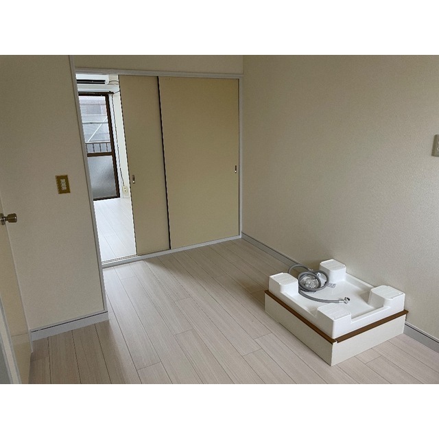 メゾン88302号室 リビング