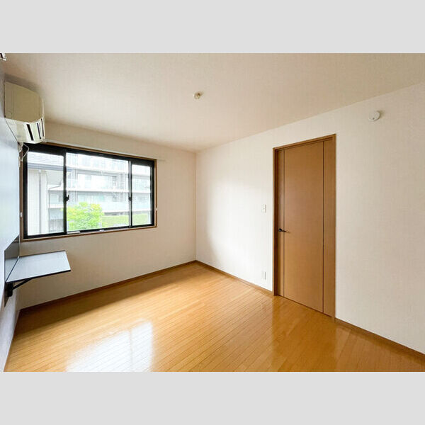 蓮見貸家　10号棟10号室 洋室6帖