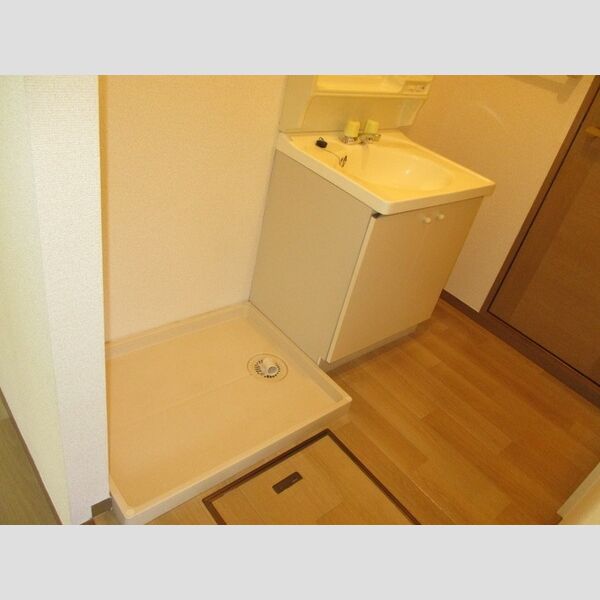 カサ・ド・マール　D202号室 化粧台、室内洗濯機置場