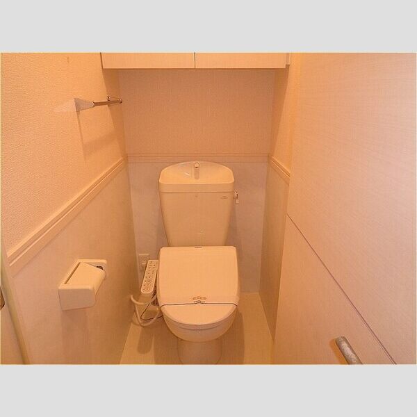 プレミアーレ301号室 温水洗浄暖房便座