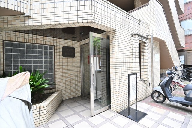 ハイタウン新丸子 エントランス