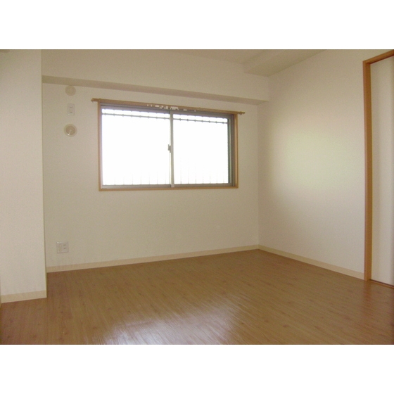 レオグランデ902号室 内観