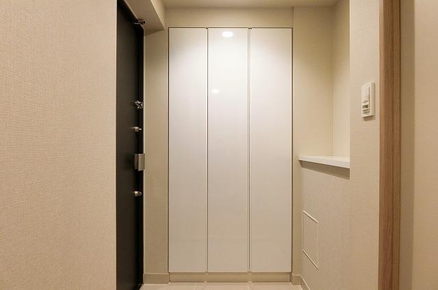 LUNIQ新御徒町Ⅰ 玄関