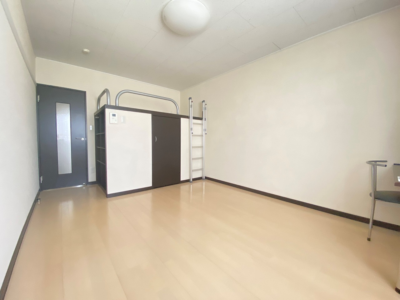 レオネクストアゼリアコート リビング