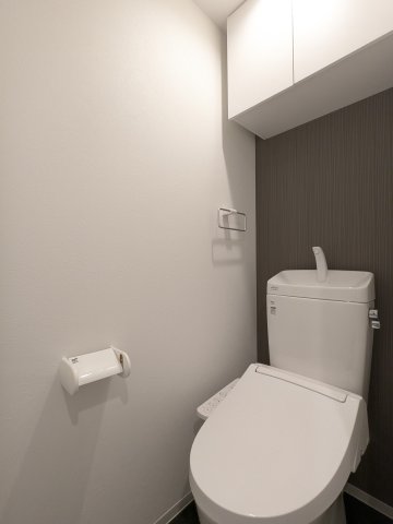 エルファーロ目黒Ⅰ0101号室 トイレ