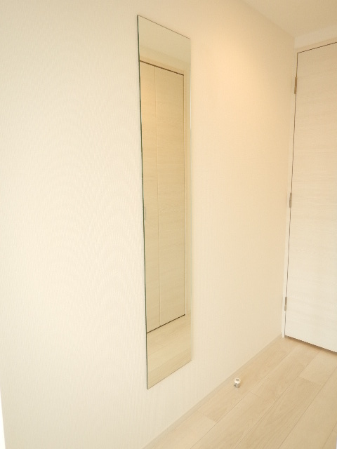 アーバンヴィスタ立川 ◆お出かけ前全身チェックできる姿見鏡付◆