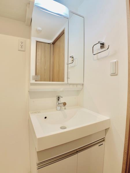 マインズ・コム白金9階 洗面