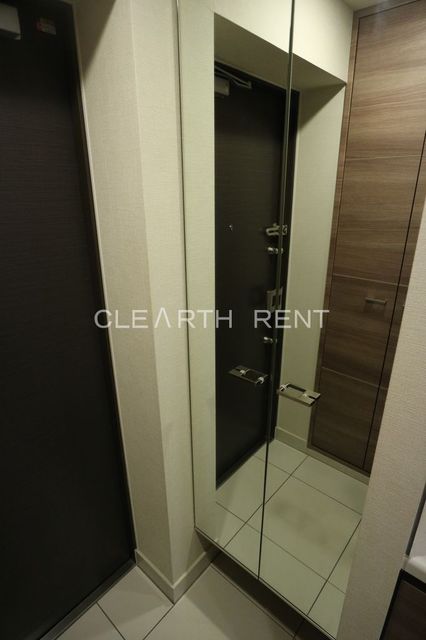 コンシェリア品川 ＴＨＥ ＲＥＳＩＤＥＮＣＥ1階 ☆便利な姿見ミラー付☆