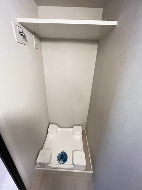 クレヴィアリグゼ日暮里12階 洗濯機置場