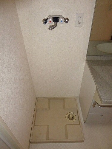 レフィール日本橋浜町 室内洗濯機置場　※前回募集時2022年7月撮影の写真