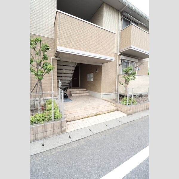 メゾン・ルミエール　Ⅱ エントランス