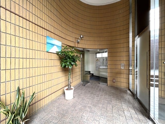 メゾン池袋2階 エントランス