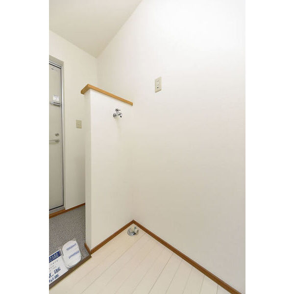 マカロン相模原0201号室 洗濯機置場