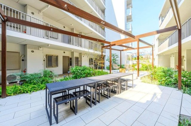 プレミスト津田山603号室 中庭ガーデンあり　自由に利用可能　手洗い場もあります