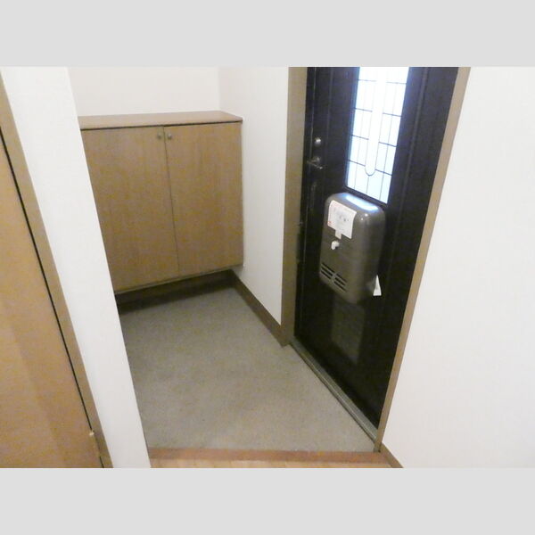 セジュールエメロード 玄関ポーチ