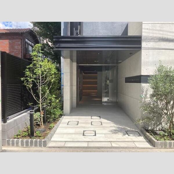 S-RESIDENCE川口Luchia エントランス