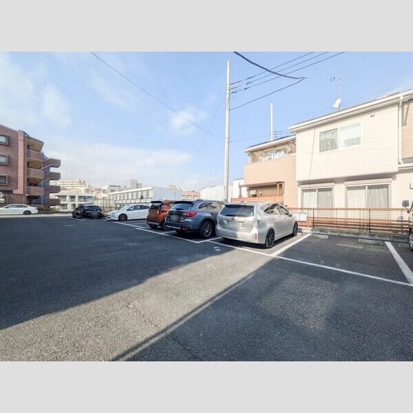 アトリオみなみだいらⅡ202号室 駐車場