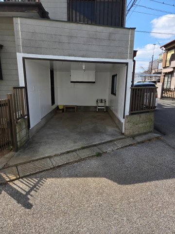 習志野1丁目13戸建 3SLDK 屋根付きの駐車場あり