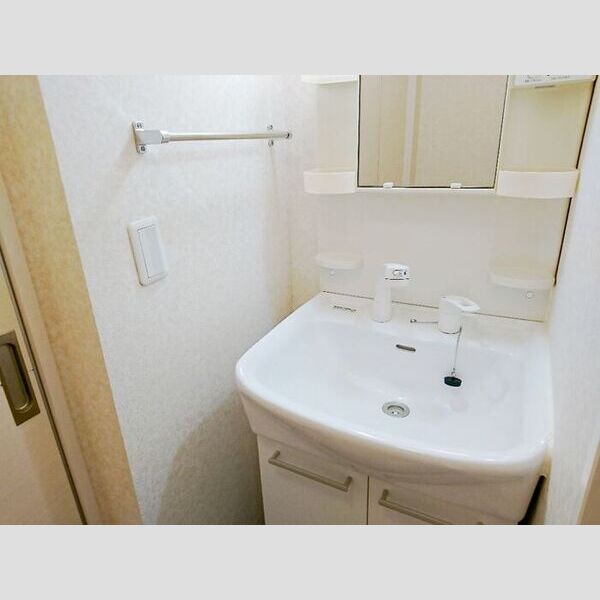 モントレゾール 洗髪洗面化粧台