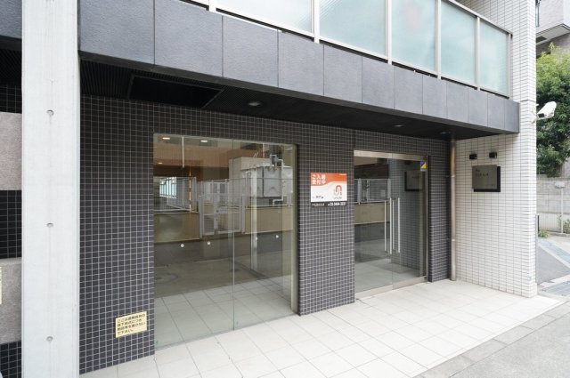 ビィフォルマ多摩川2階 エントランス