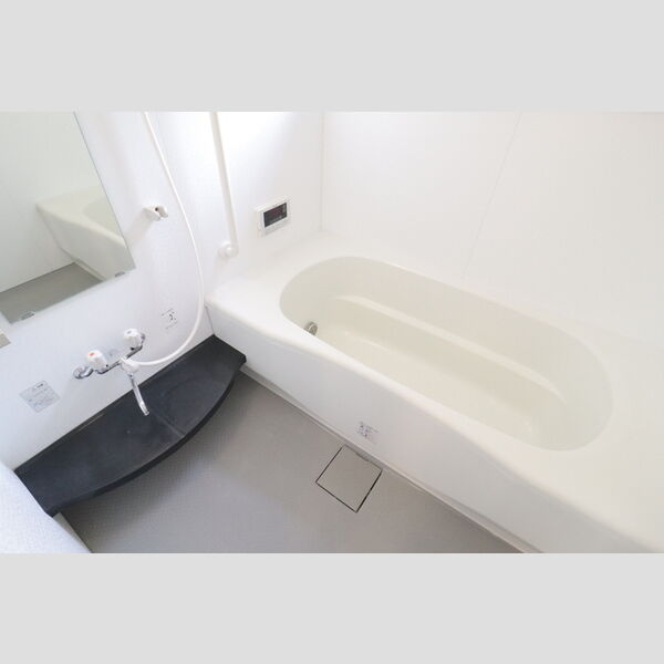 ウィット吉川　A 追い焚き給湯1坪タイプ