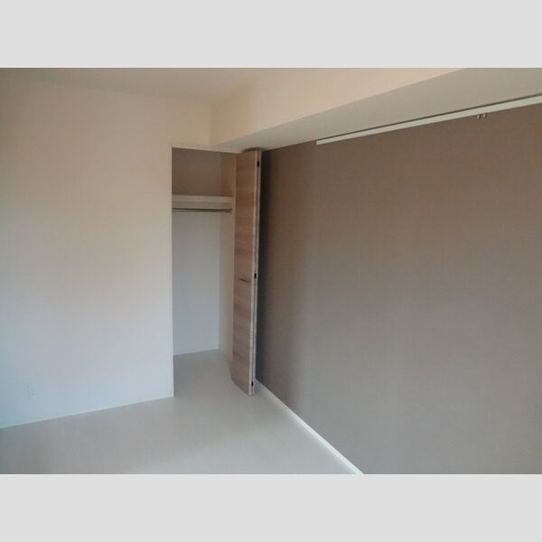 カラット 洋室クローゼット