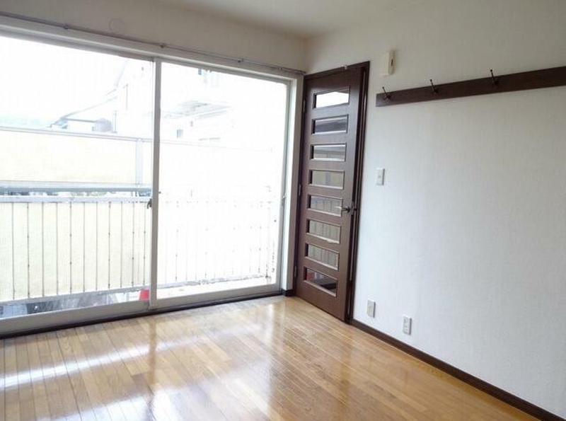 シャルム高舟台1階 同建物別部屋の参考画像