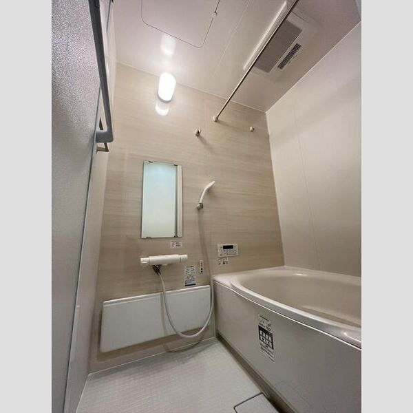 リーブルファイン川口上青木西103号室 お風呂