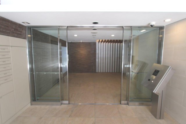 プラウドフラット登戸702号室 エントランス