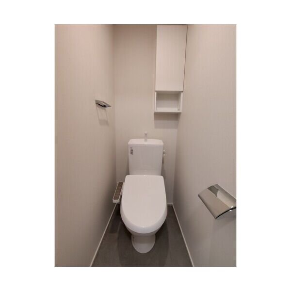 Forest　Maison　KOMAGOME　NORTH301号室 トイレ