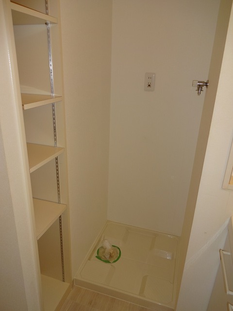ルームス市川(E-073)4階 部屋設備