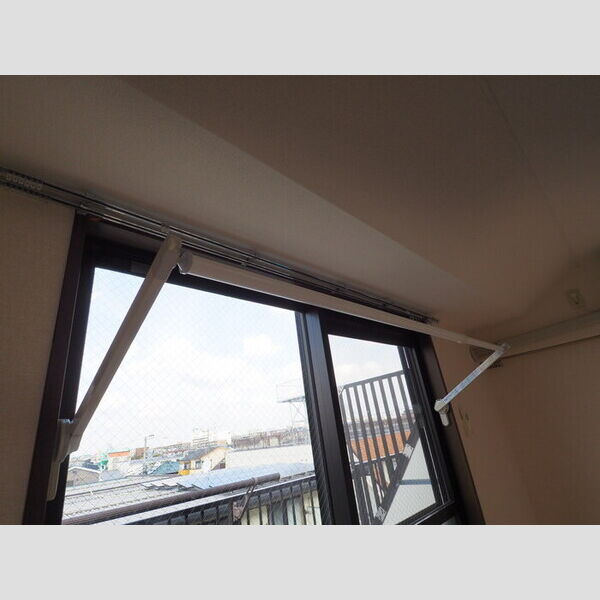 レガシィ小杉410号室 室内物干し