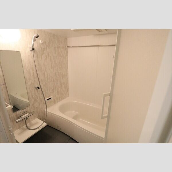 D-KISARIA　EⅠ302号室 浴室