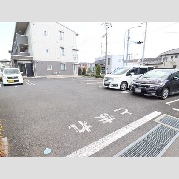 アリエッタ 駐車場