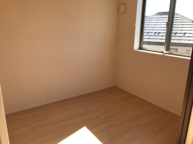 ラフィネスＡ 室内