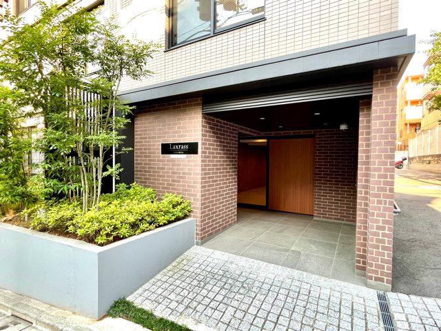 ラクラス旗の台 エントランス