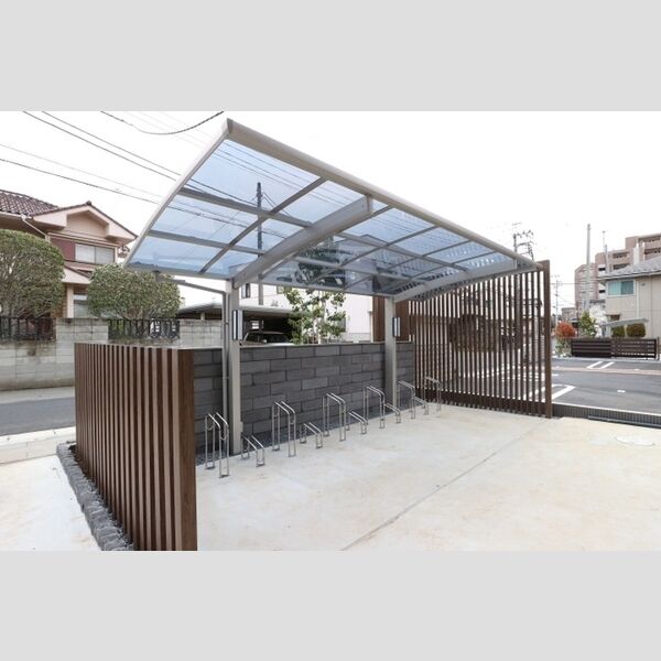 フライハイト 駐輪場