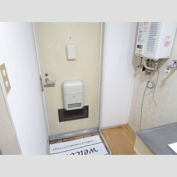 メゾン南行徳 玄関
