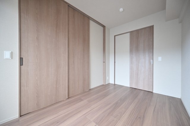 アトラスシティ千歳烏山グランスイート　杜ノ棟3階 洋室2