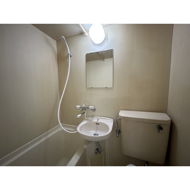 キャピタル八柱112号室 内観