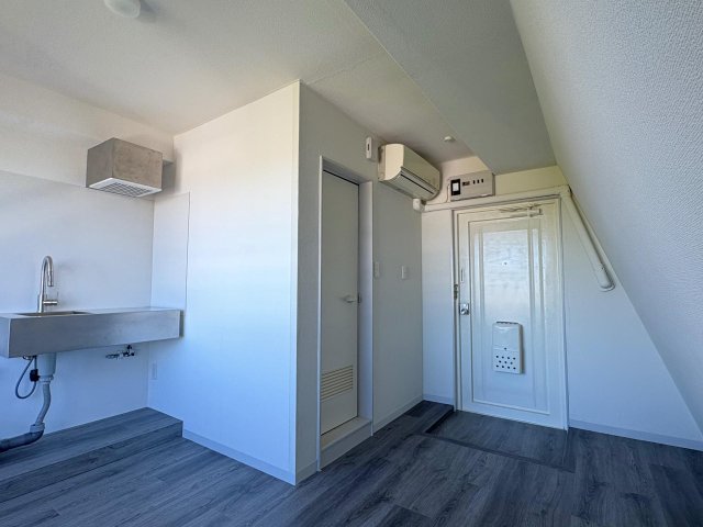 小林マンション 玄関