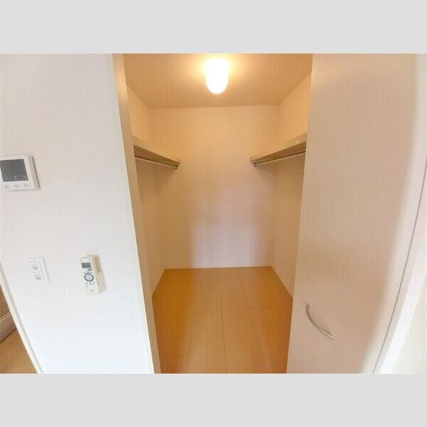 アルバ・グラート　B105号室 同建物別部屋の参考画像